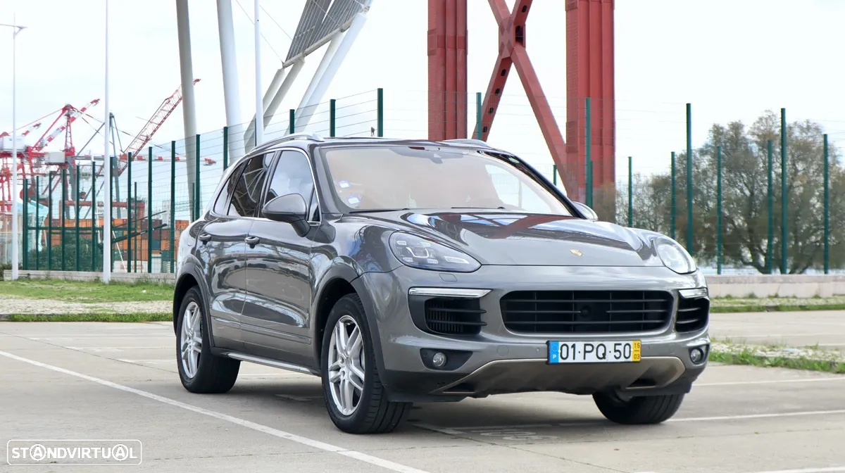 Porsche Cayenne S - 2