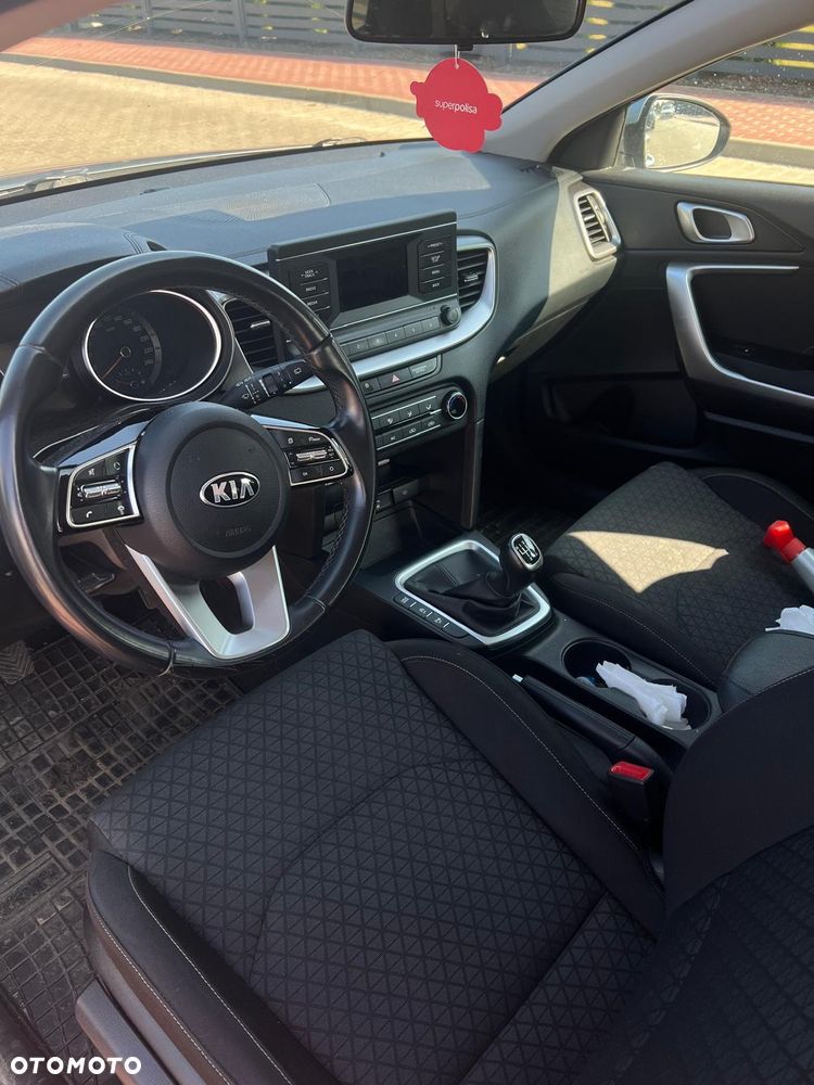 Kia Ceed 1.6 CRDi SCR L Business Line - 12