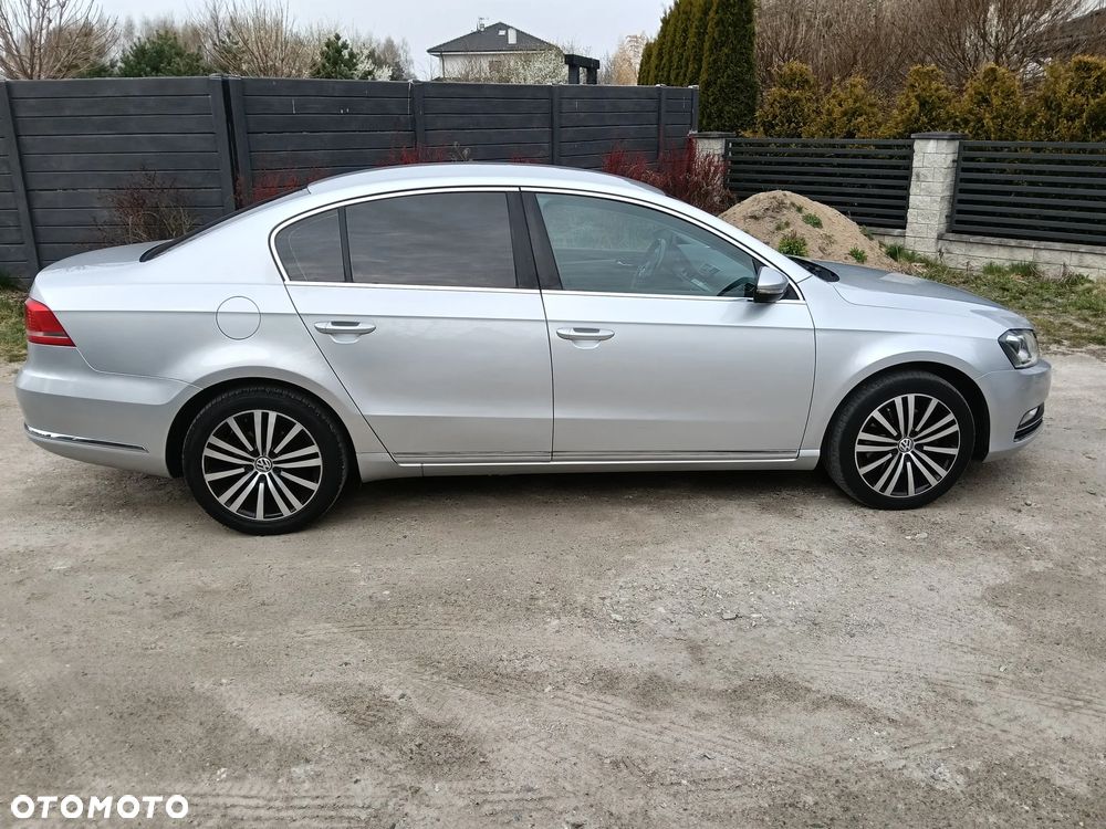 Volkswagen Passat 2.0 TDI Comfortline - 4