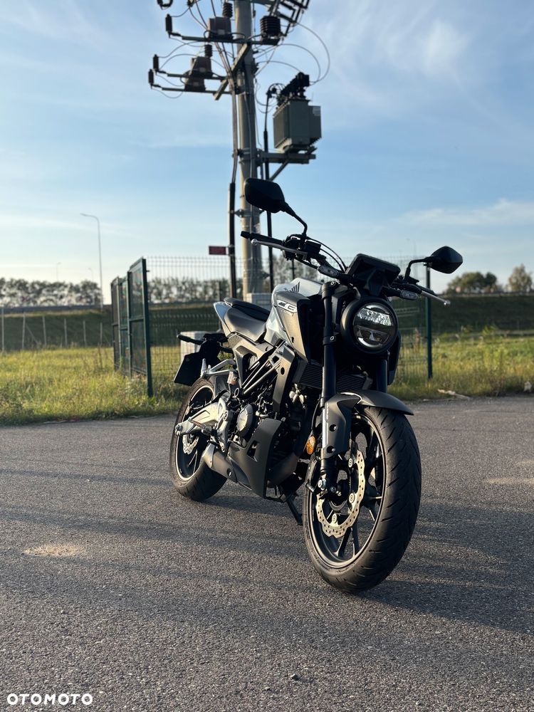Honda CBF - 2