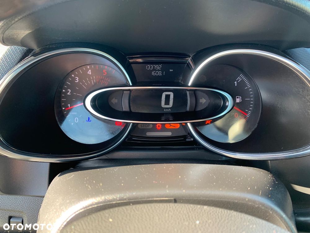 Renault Clio - 26