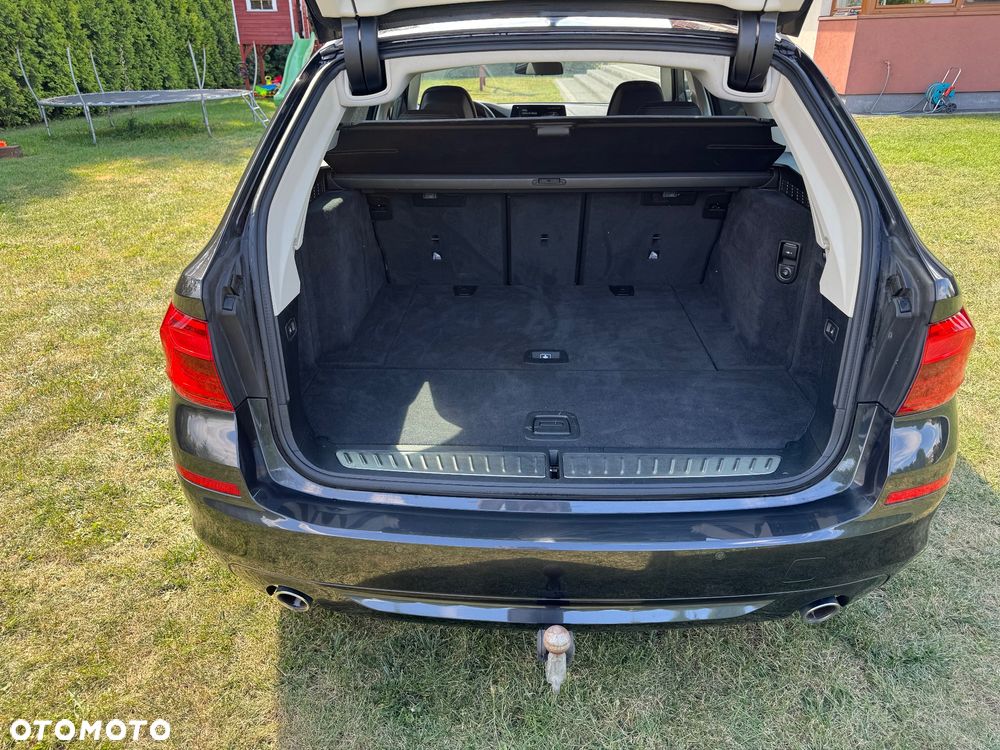 BMW Seria 5 520d Sport Line - 22