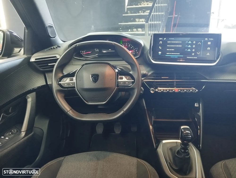 Peugeot 2008 1.2 PureTech Style - 12