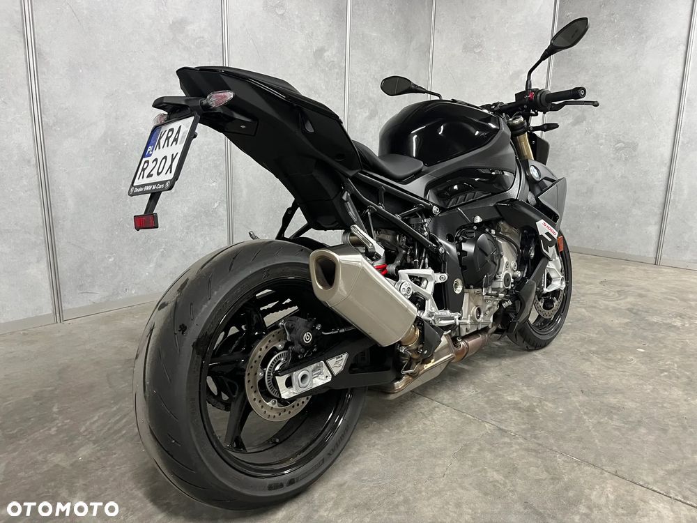 BMW S - 3