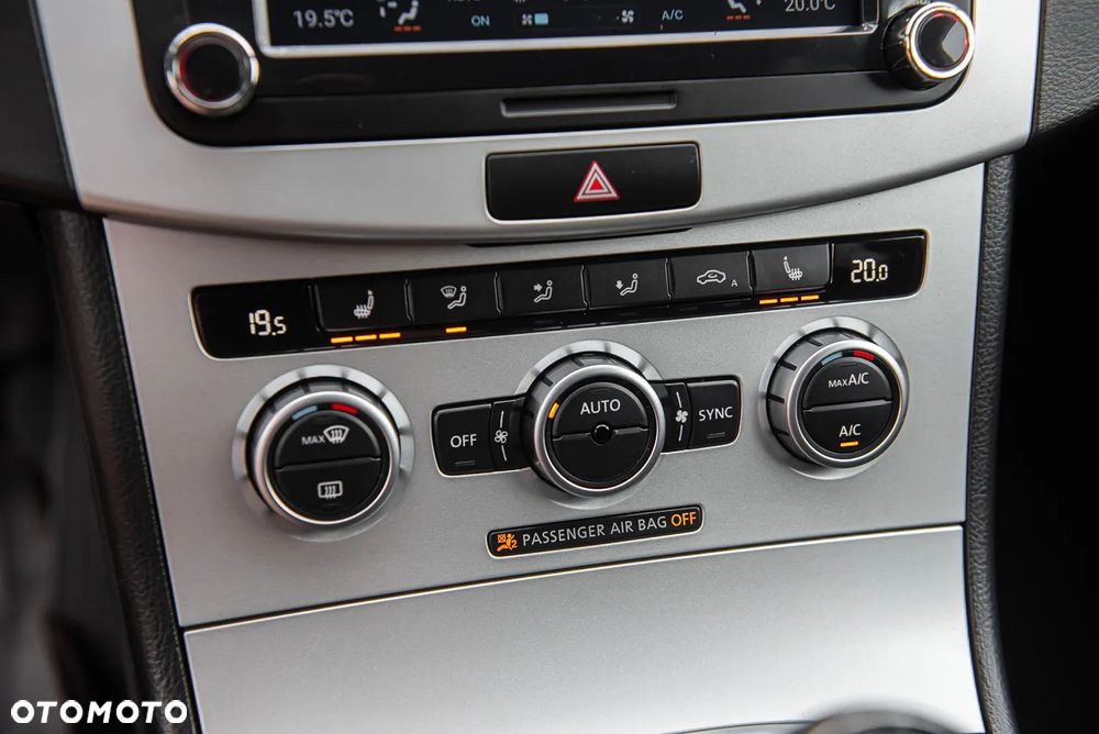 Volkswagen Passat - 23