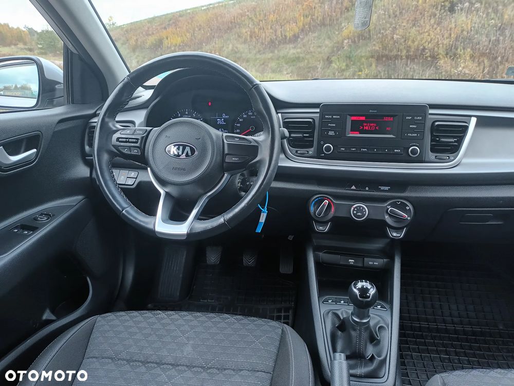 Kia Rio - 21
