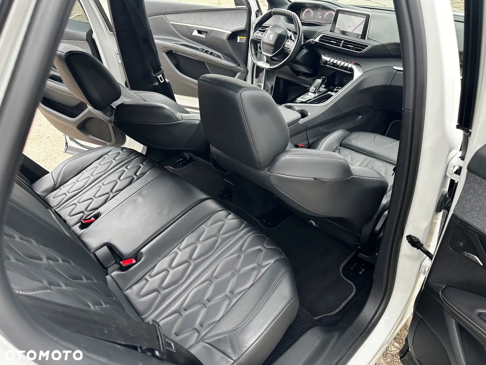 Peugeot 3008 1.6 PureTech GPF GT Line S&S EAT8 - 23