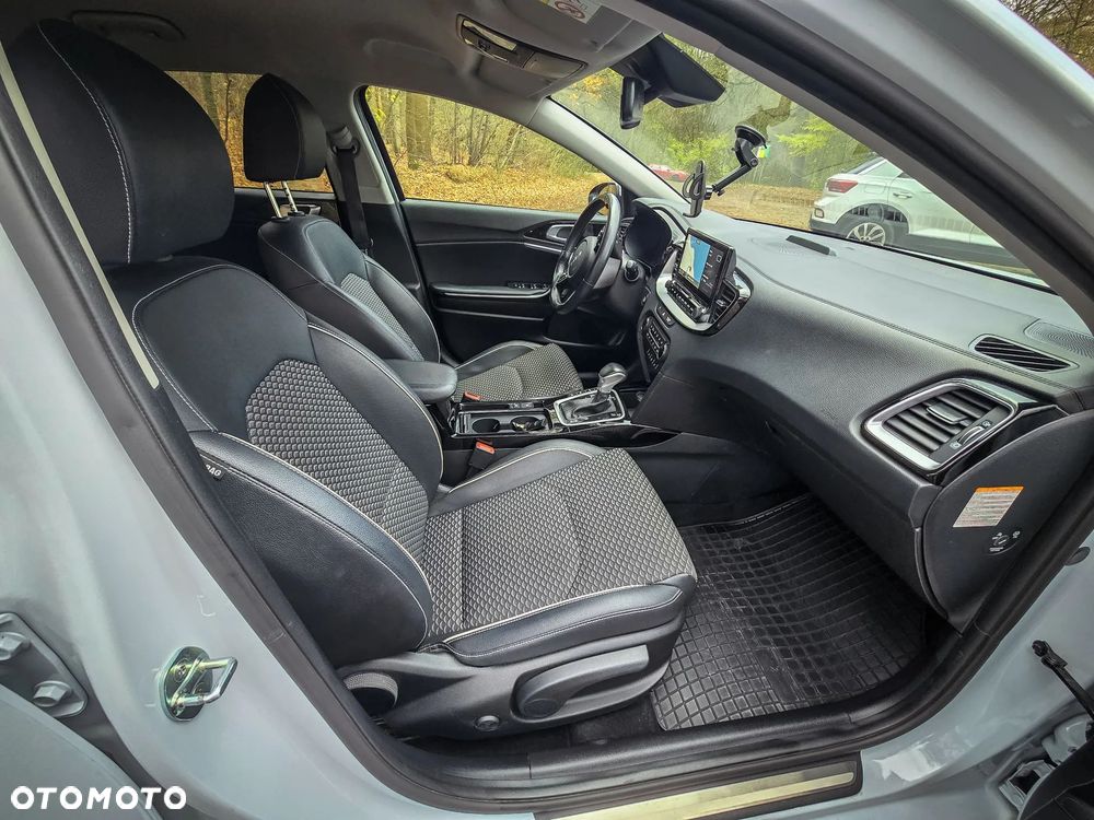 Kia Ceed 1.6 GDI PHEV L Business Line DCT - 15