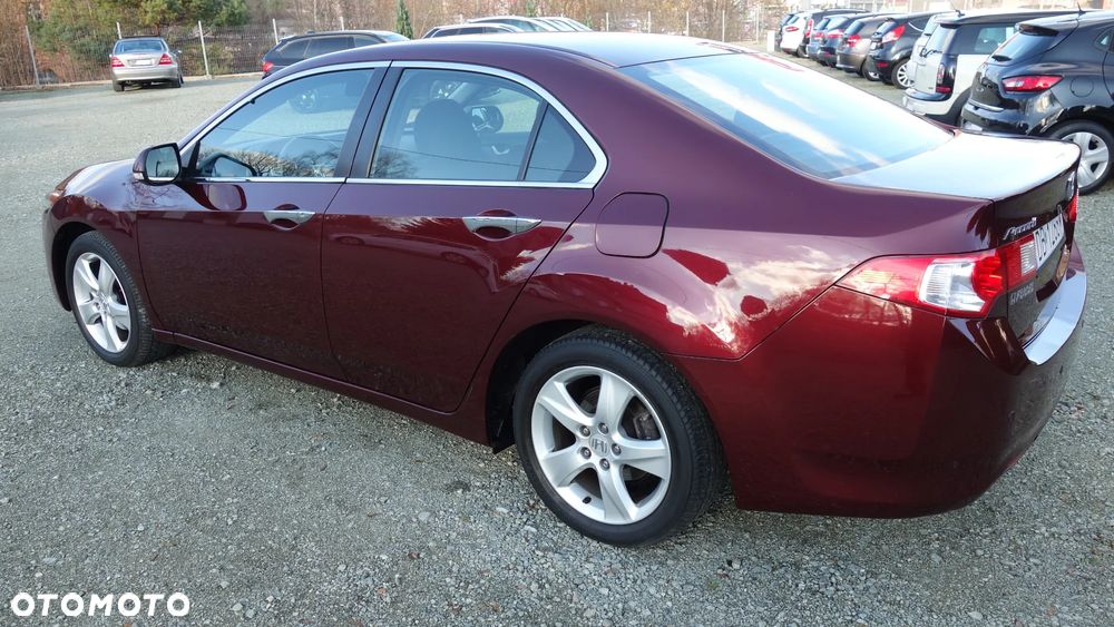 Honda Accord 2.0 Elegance 50 Jahre Edition - 11