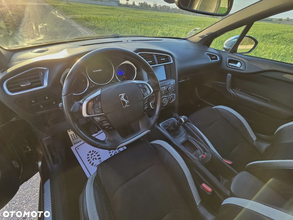 Citroën DS4 BlueHDi 150 S&S Urban Show - 14