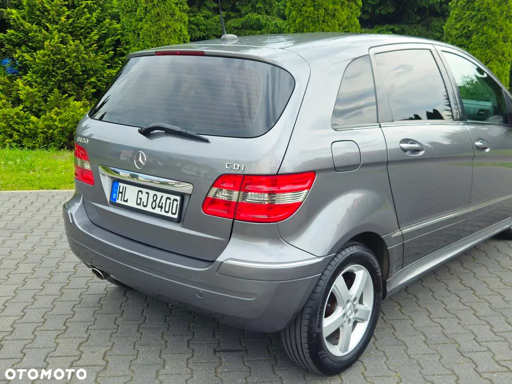 Mercedes-Benz Klasa B 180 CDI DPF Special Edition - 22