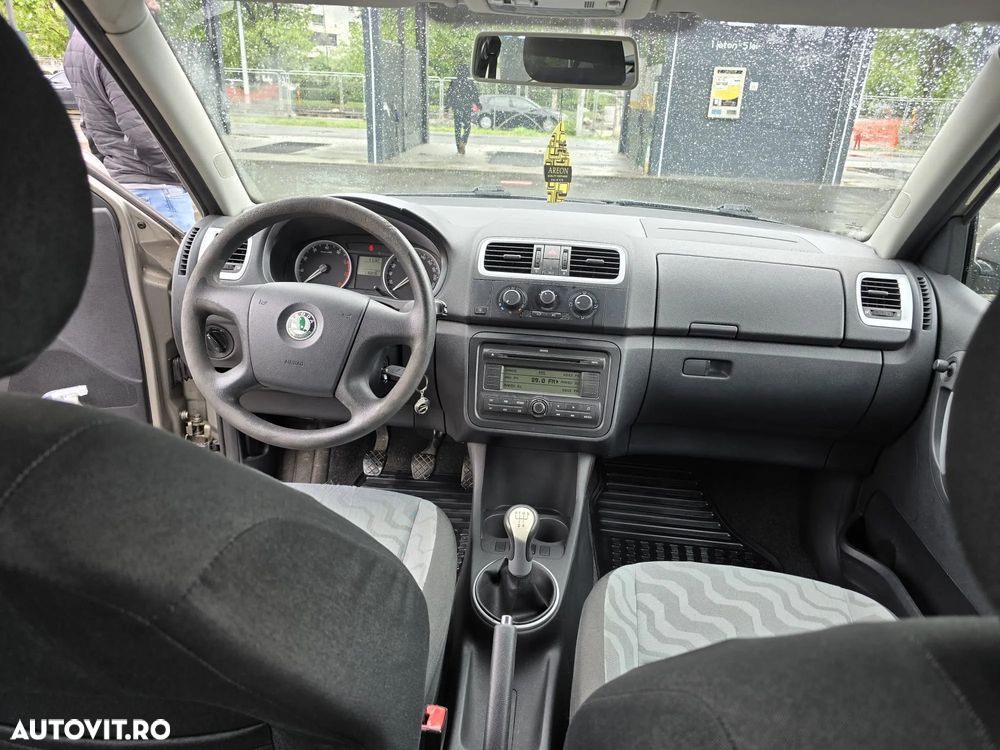 Skoda Fabia 1.2 HTP Classic - 10