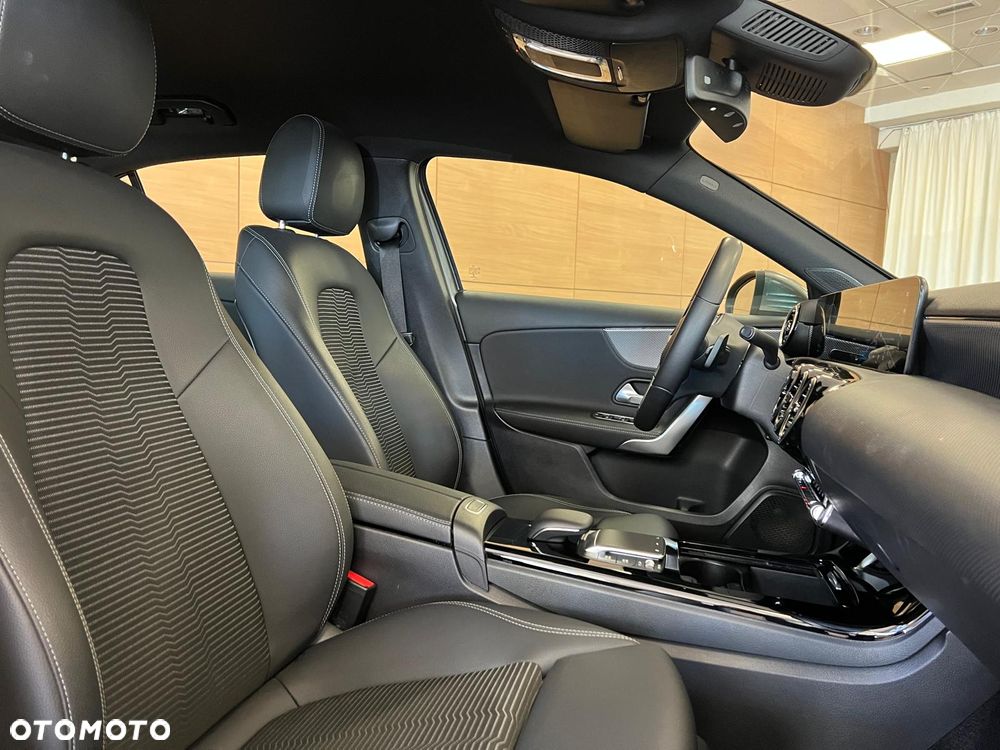 Mercedes-Benz Klasa A 200 7G-DCT - 8