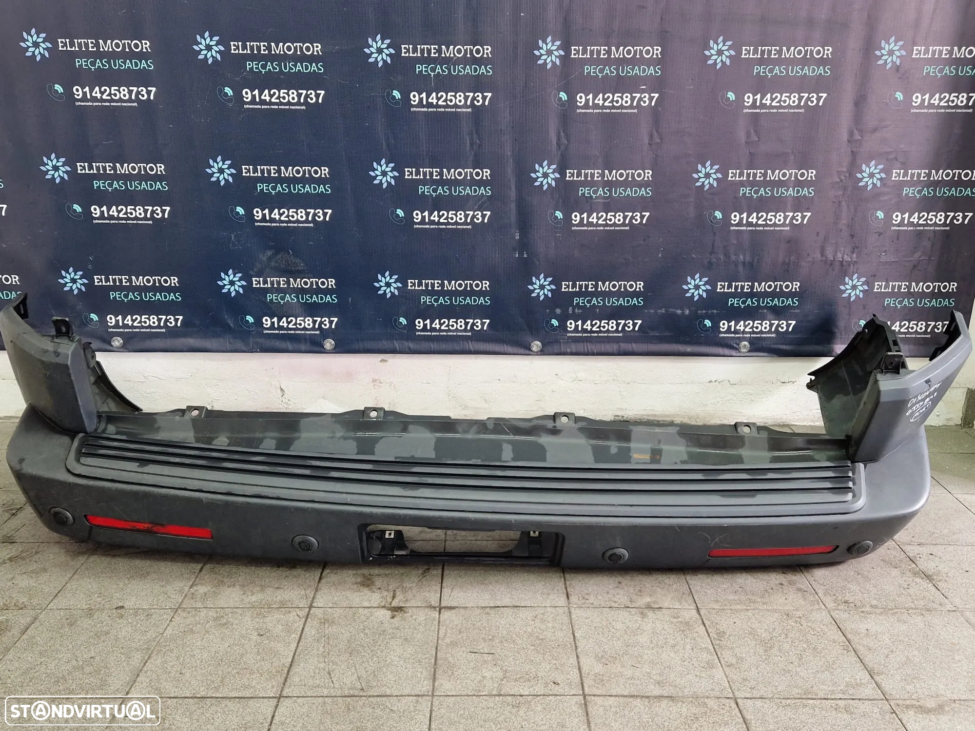 Parachoques traseiro usado LAND ROVER DISCOVERY III 3 sensores original - 3