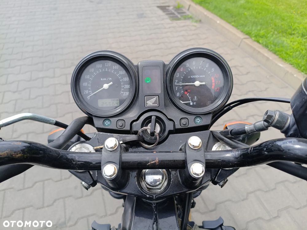 Honda CBF - 8