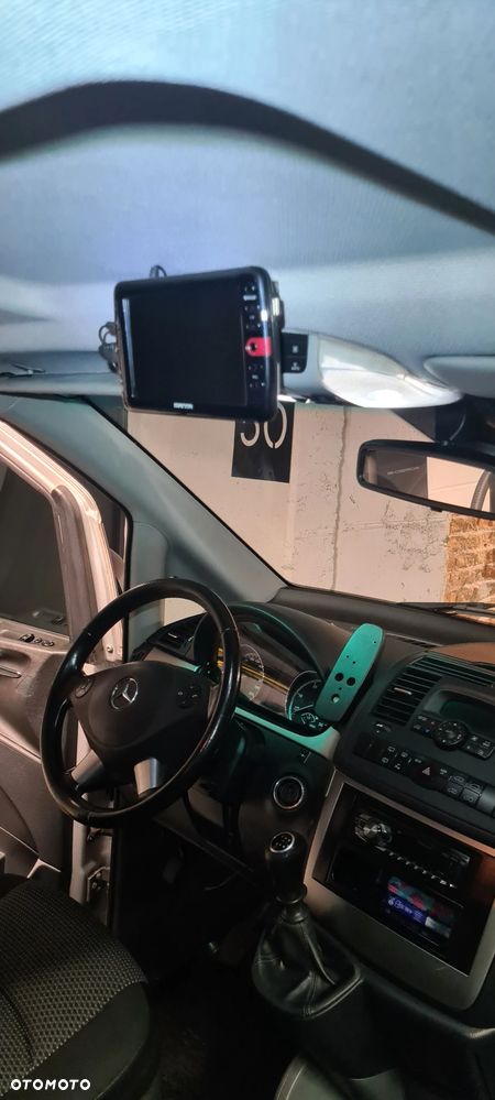 Mercedes-Benz Vito Shuttle 639.703 - 19