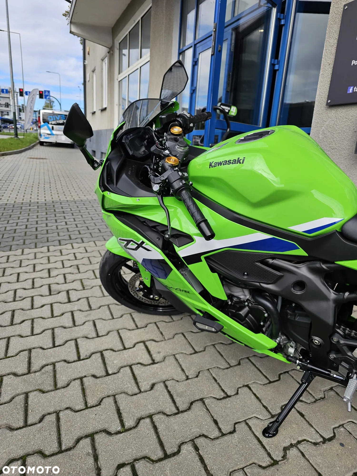 Kawasaki ZX - 9