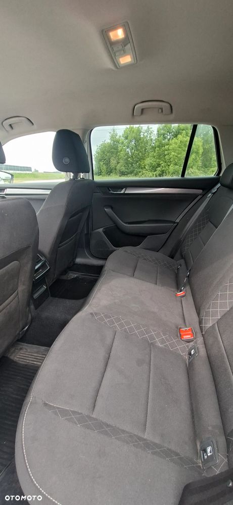 Skoda Superb 2.0 TDI Active - 4