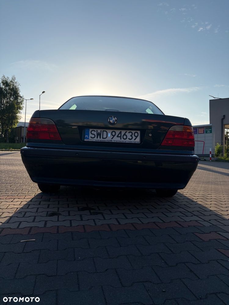BMW Seria 7 - 7