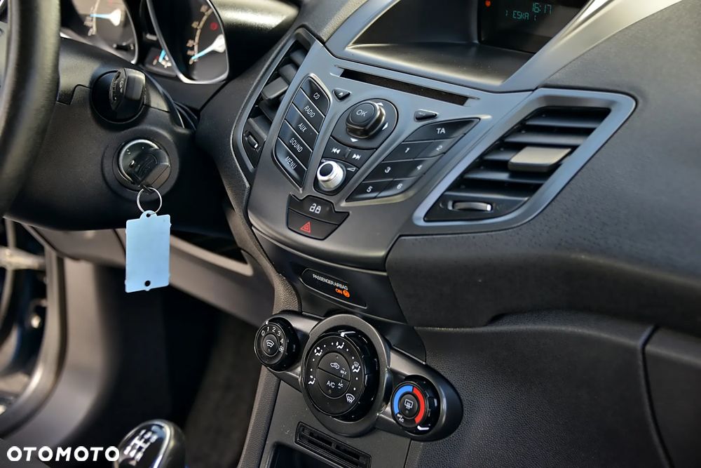 Ford Fiesta 1.25 Ambiente - 31