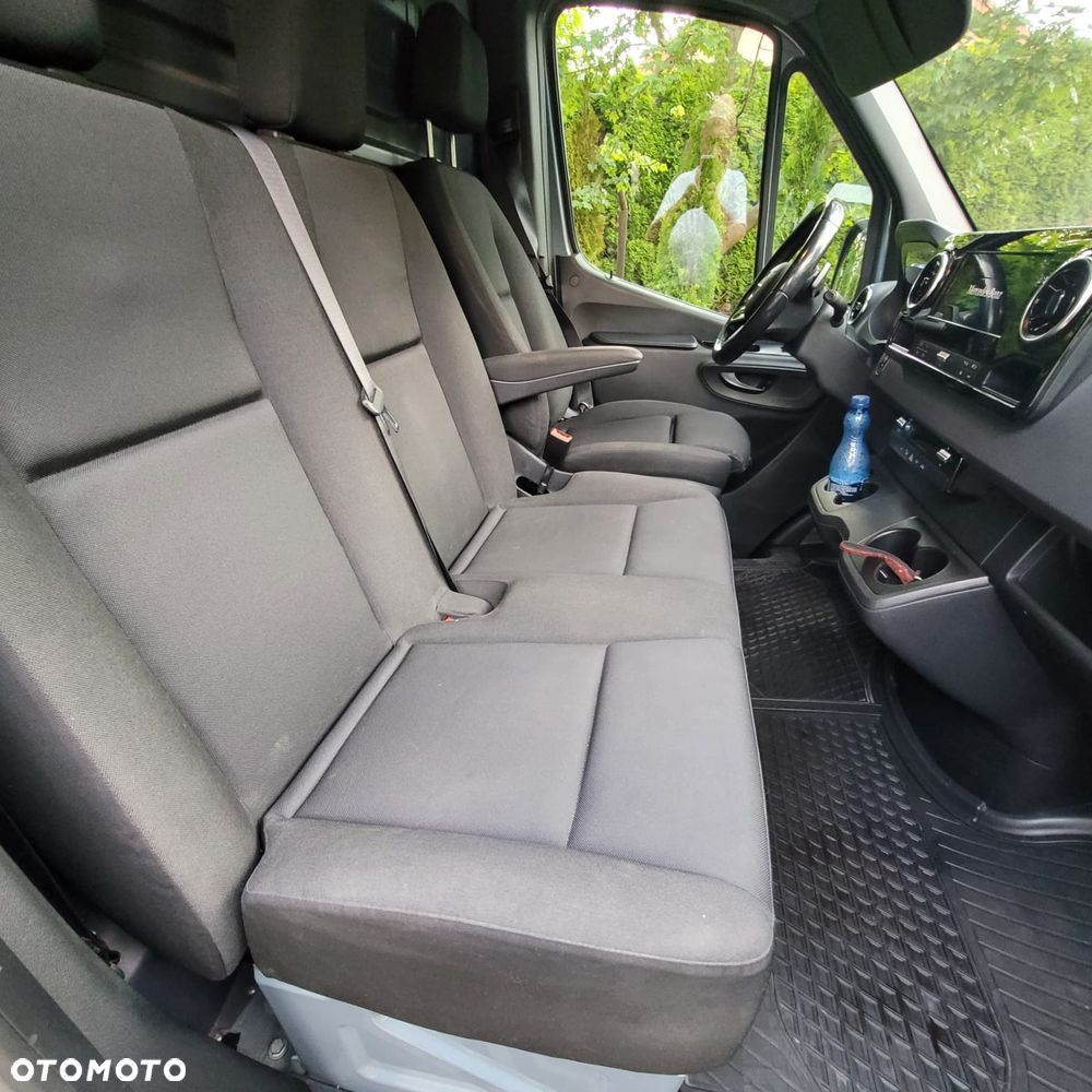 Mercedes-Benz Sprinter - 8