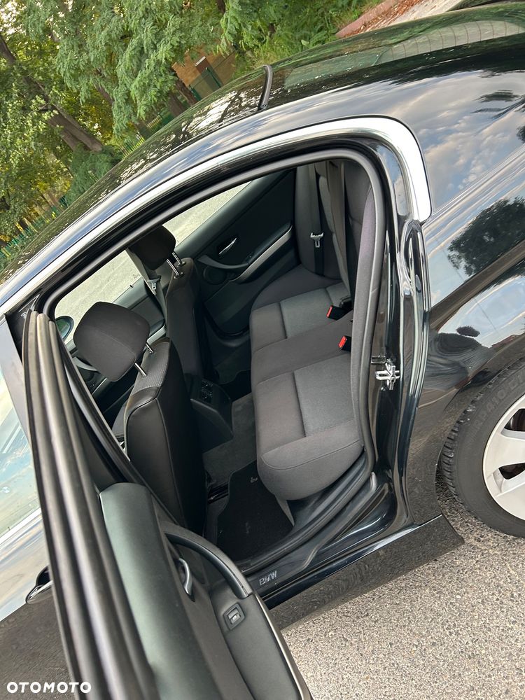 BMW Seria 3 330d - 15