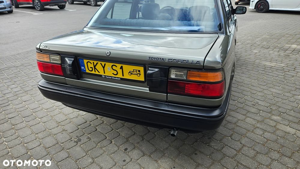 Toyota Corolla 1.3 XL - 24