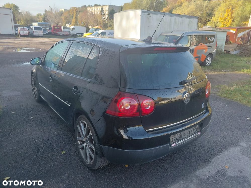 Volkswagen Golf - 11