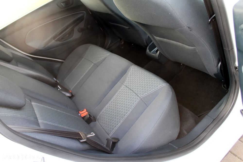 Ford Fiesta 1.6 Ti-VCT Titanium - 14