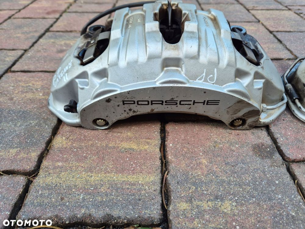 zacisk hamulcowy prawy lewy przod porsche cayenne ii 7p5 - 2