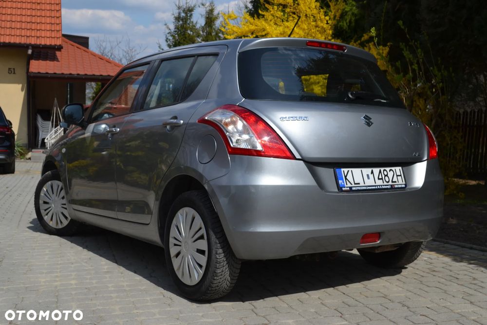 Suzuki Swift 1.2 Premium - 5