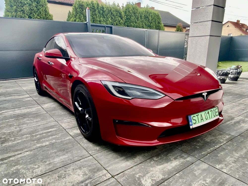 Tesla Model S - 4