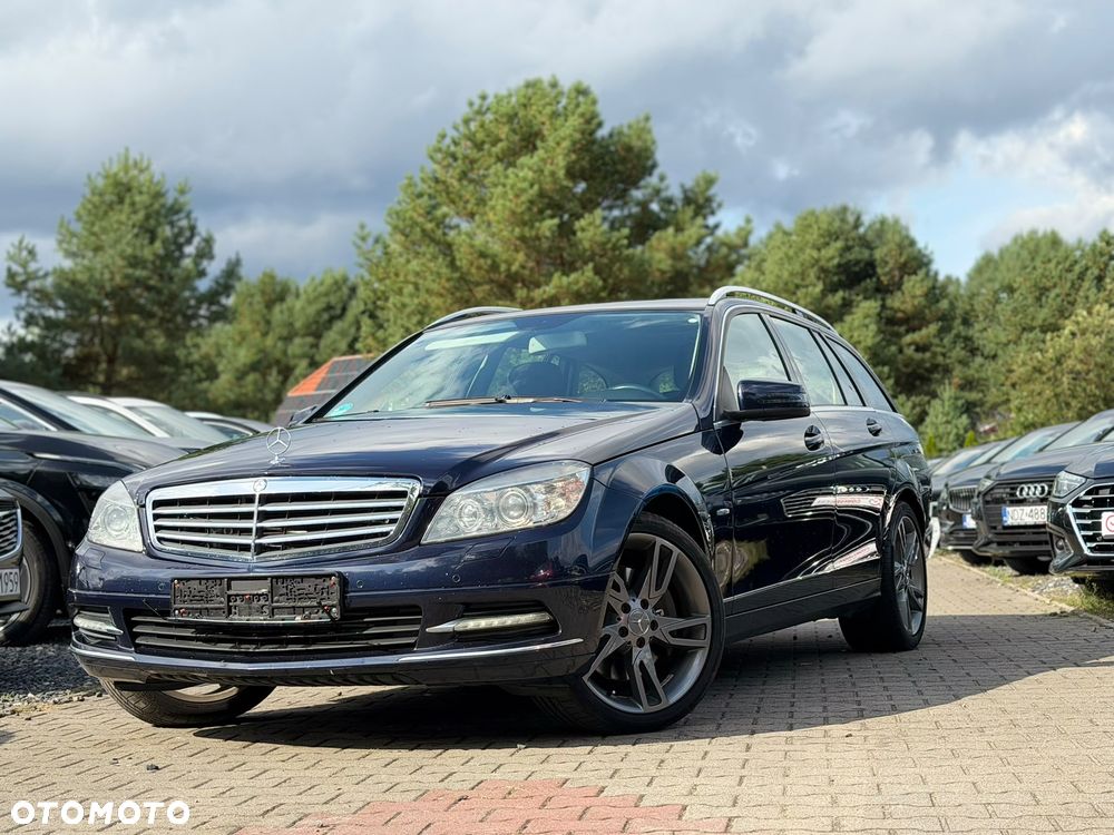 Mercedes-Benz Klasa C 350 CDI DPF 7G-TRONIC BlueEFFICIENCY Elegance - 15