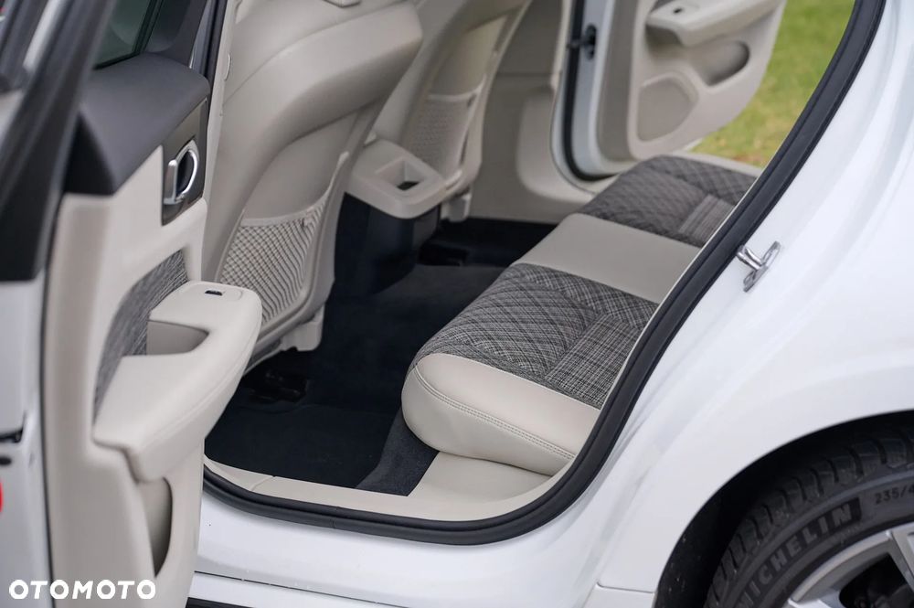 Volvo V60 - 27
