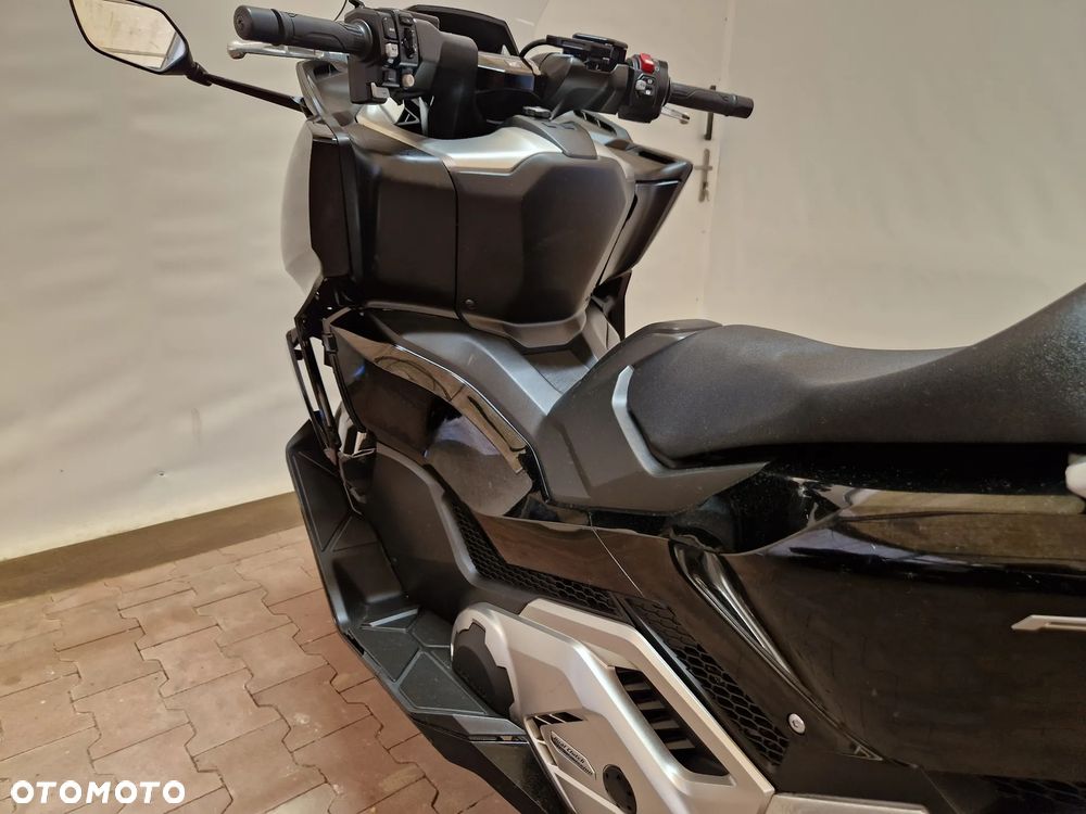 Honda NSS - 26