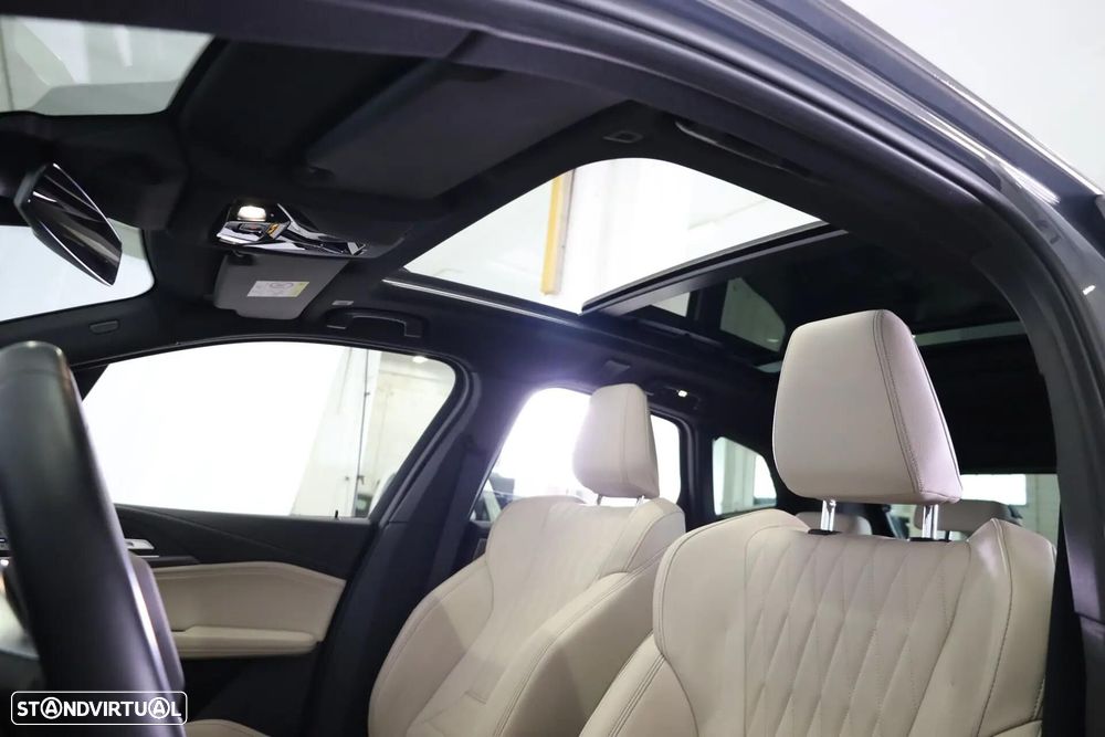 BMW 225xe Active Tourer e xDrive Pack Desportivo M - 28