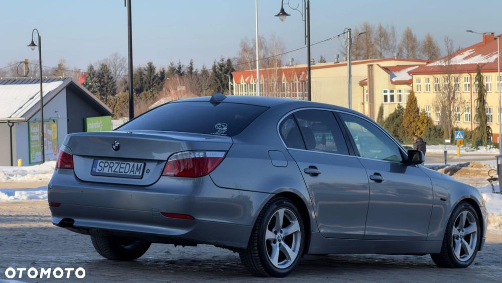 BMW Seria 5 520i - 20