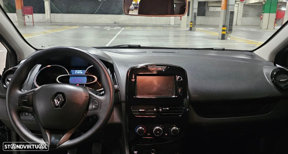 Renault Clio Sport Tourer - 9