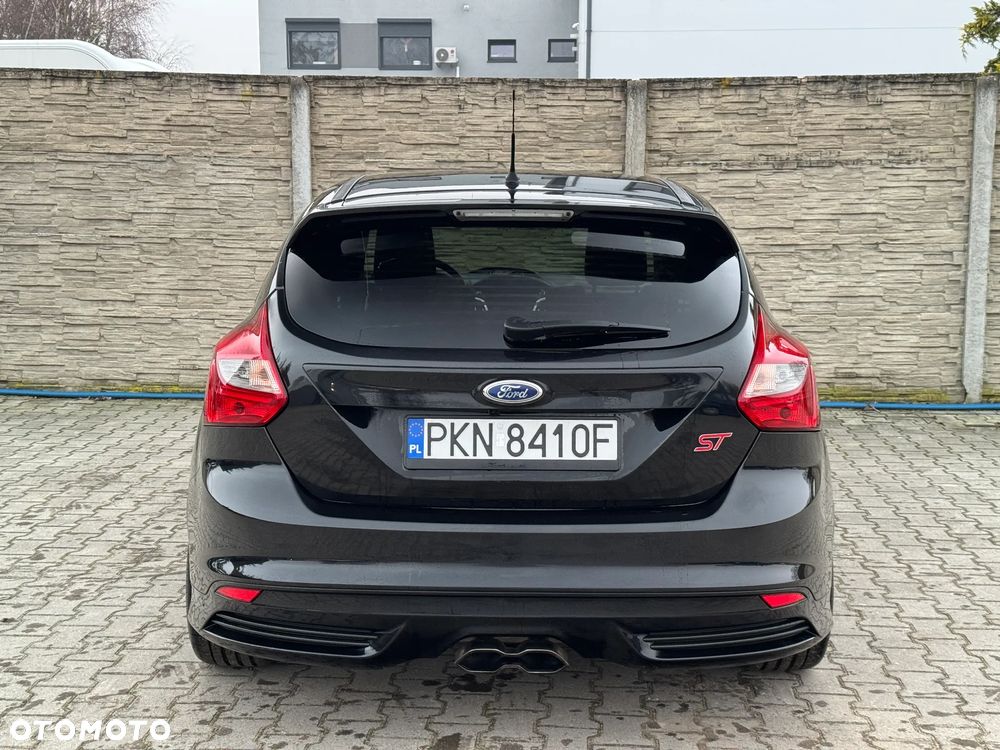 Ford Focus ST - 9