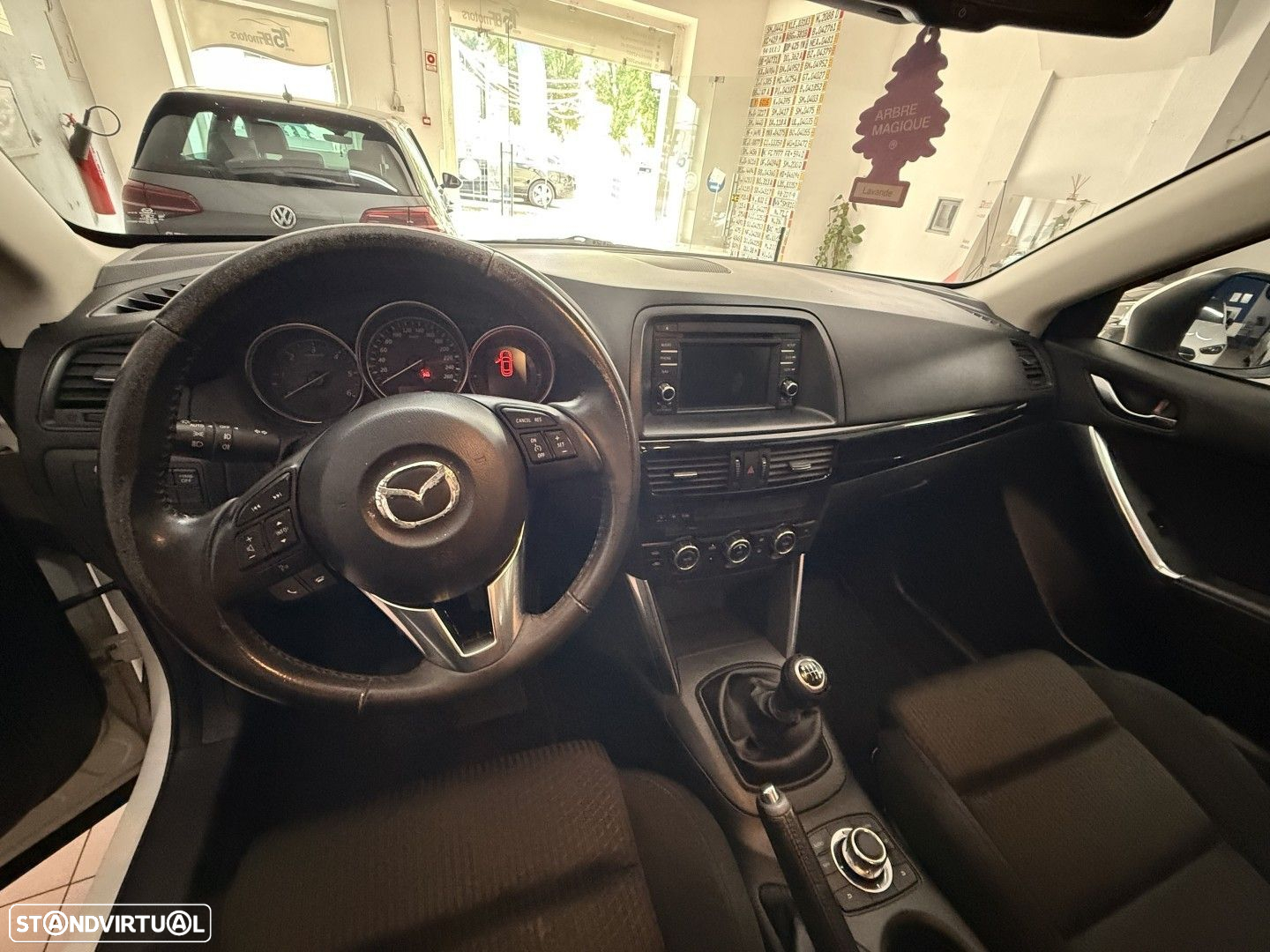 Mazda CX-5 2.2 D Essence - 11