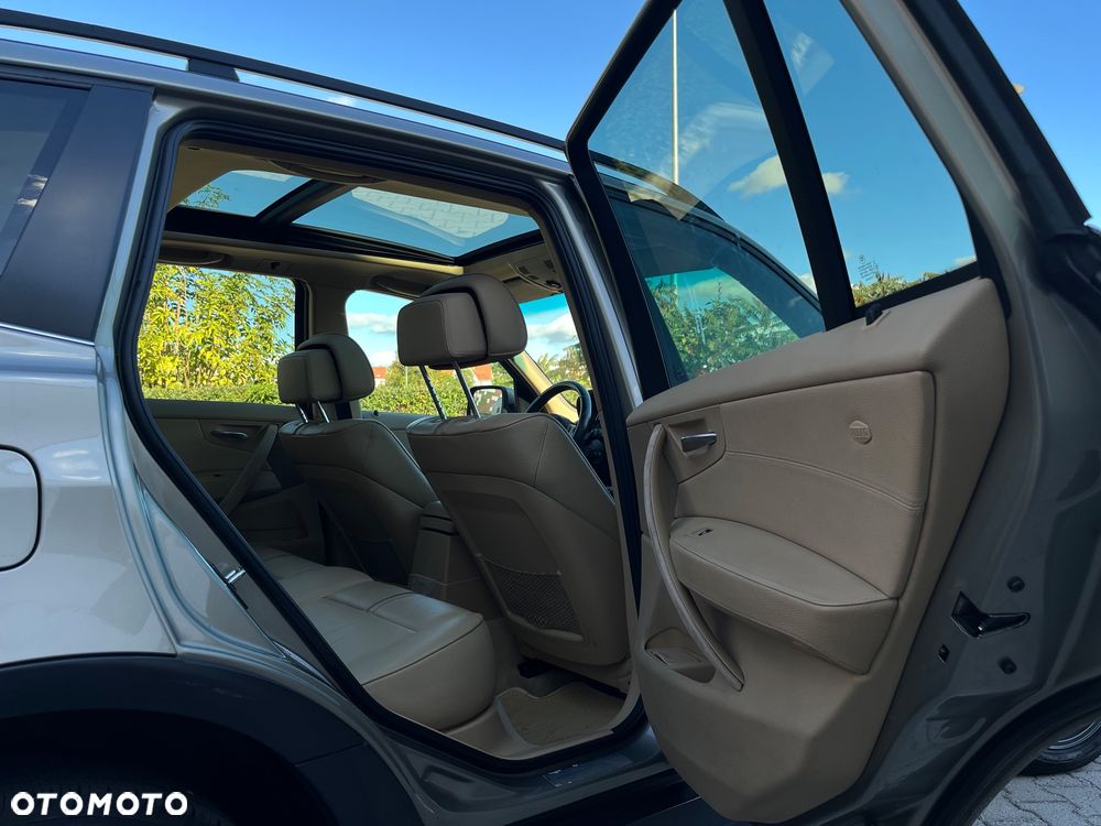 BMW X3 3.0d - 13