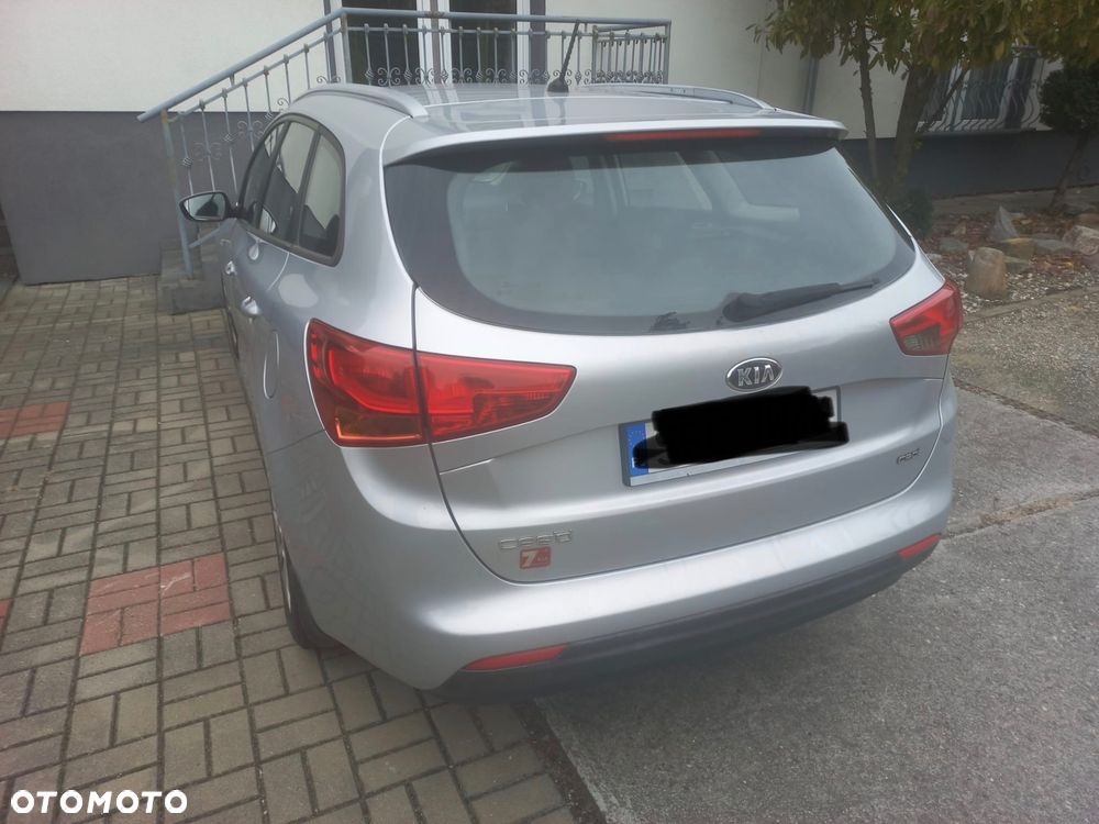Kia Ceed - 4