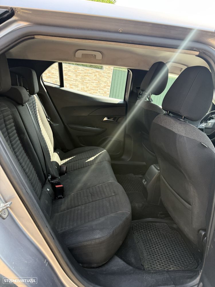 Peugeot 2008 - 5