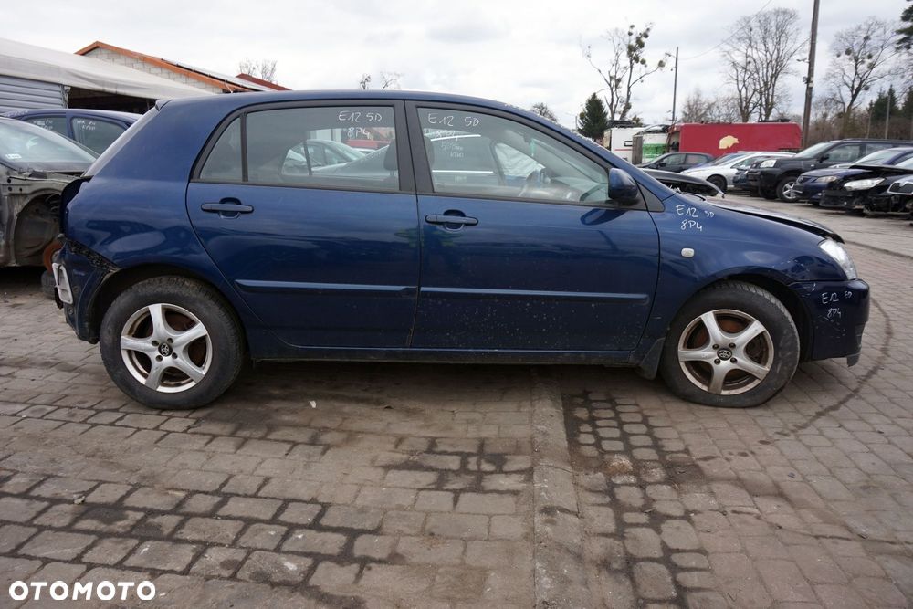 TOYOTA COROLLA E12 LIFT 5D HB 8P4 1.4 D4D KM GRANATOWY na części - 5