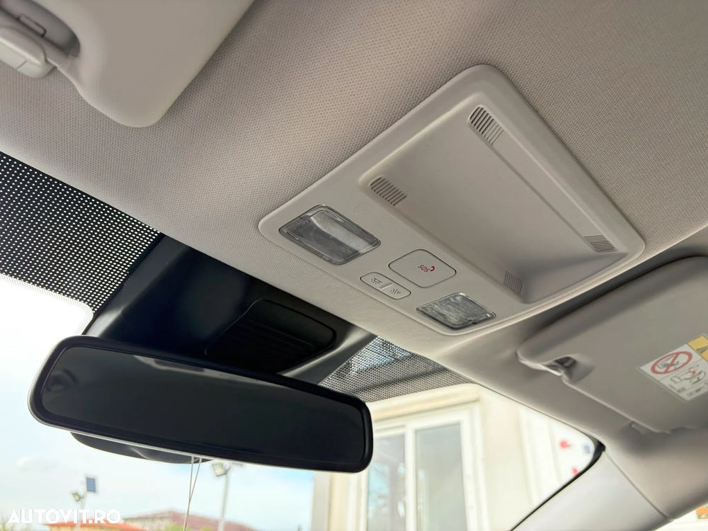 Ford Focus 1.0 EcoBoost Connected - 28