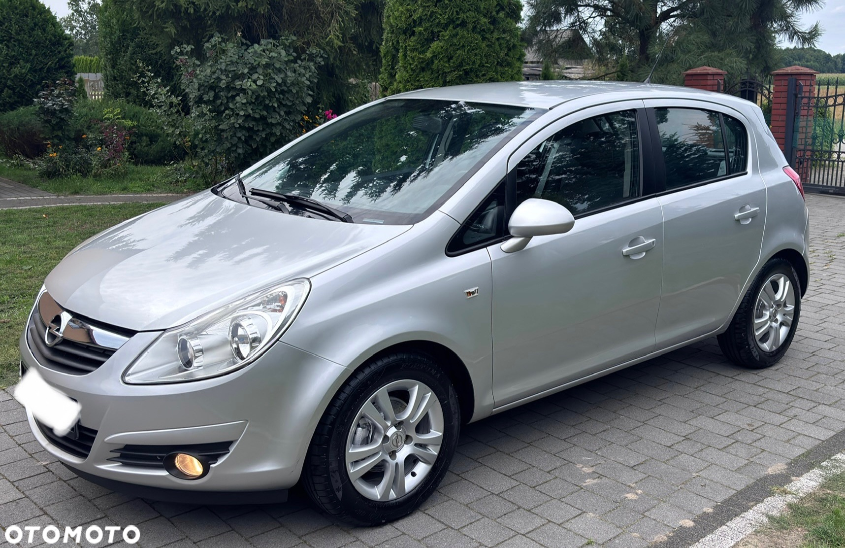 Opel Corsa 1.4 16V Cosmo - 9
