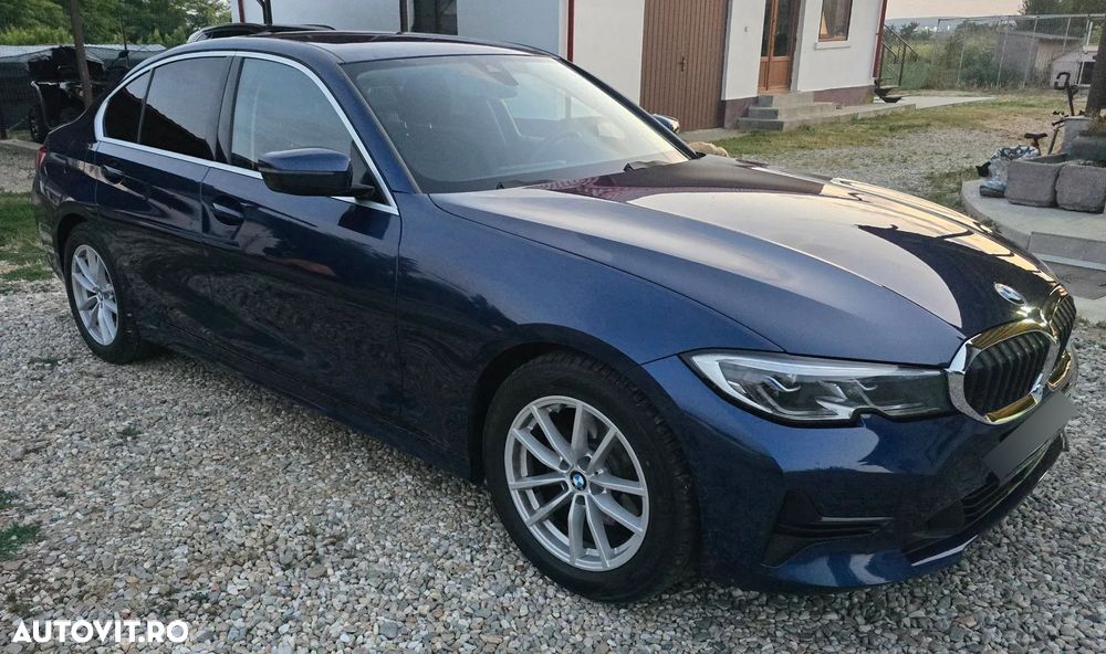BMW Seria 3 320d xDrive AT MHEV - 2