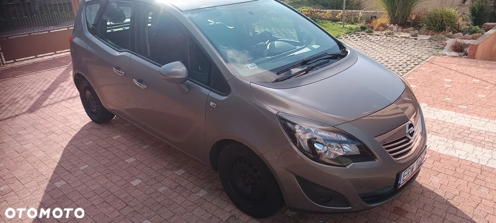 Opel Meriva - 8