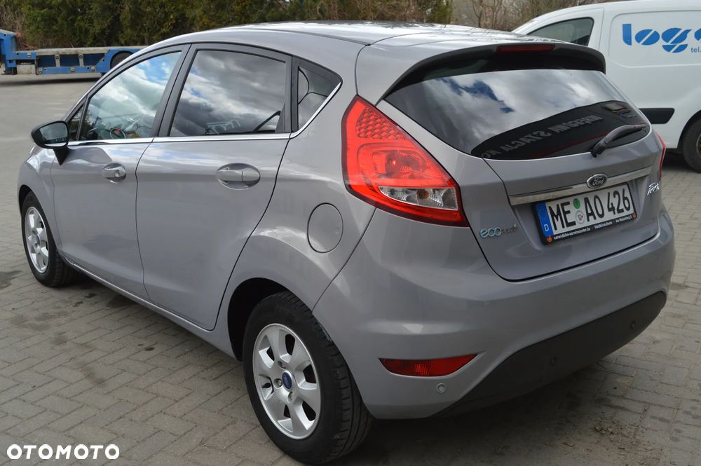 Ford Fiesta 1.6 TDCi Champions Edition - 6