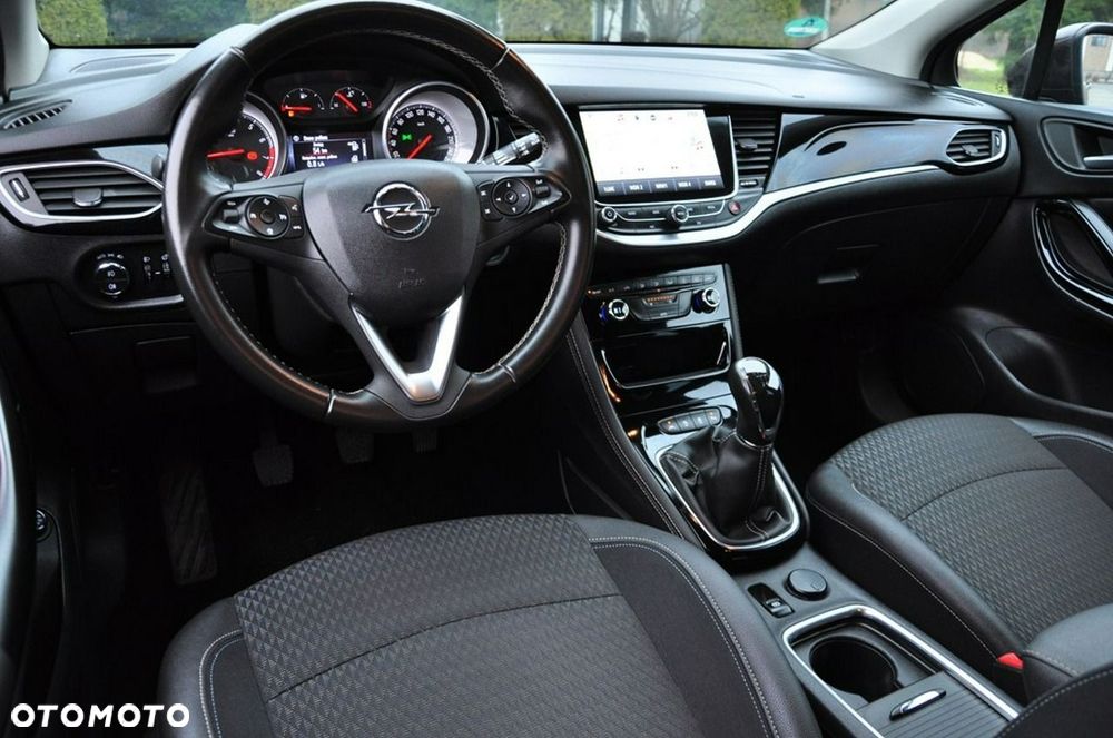 Opel Astra - 37